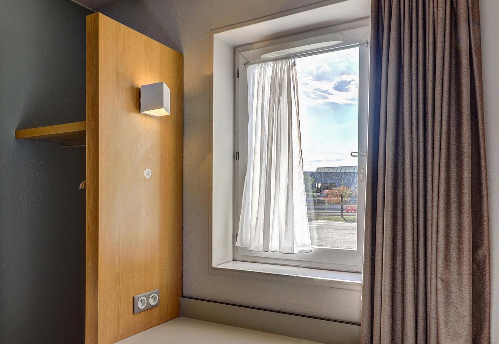 B&B Hotel Dijon Nord Zenith Exterior photo