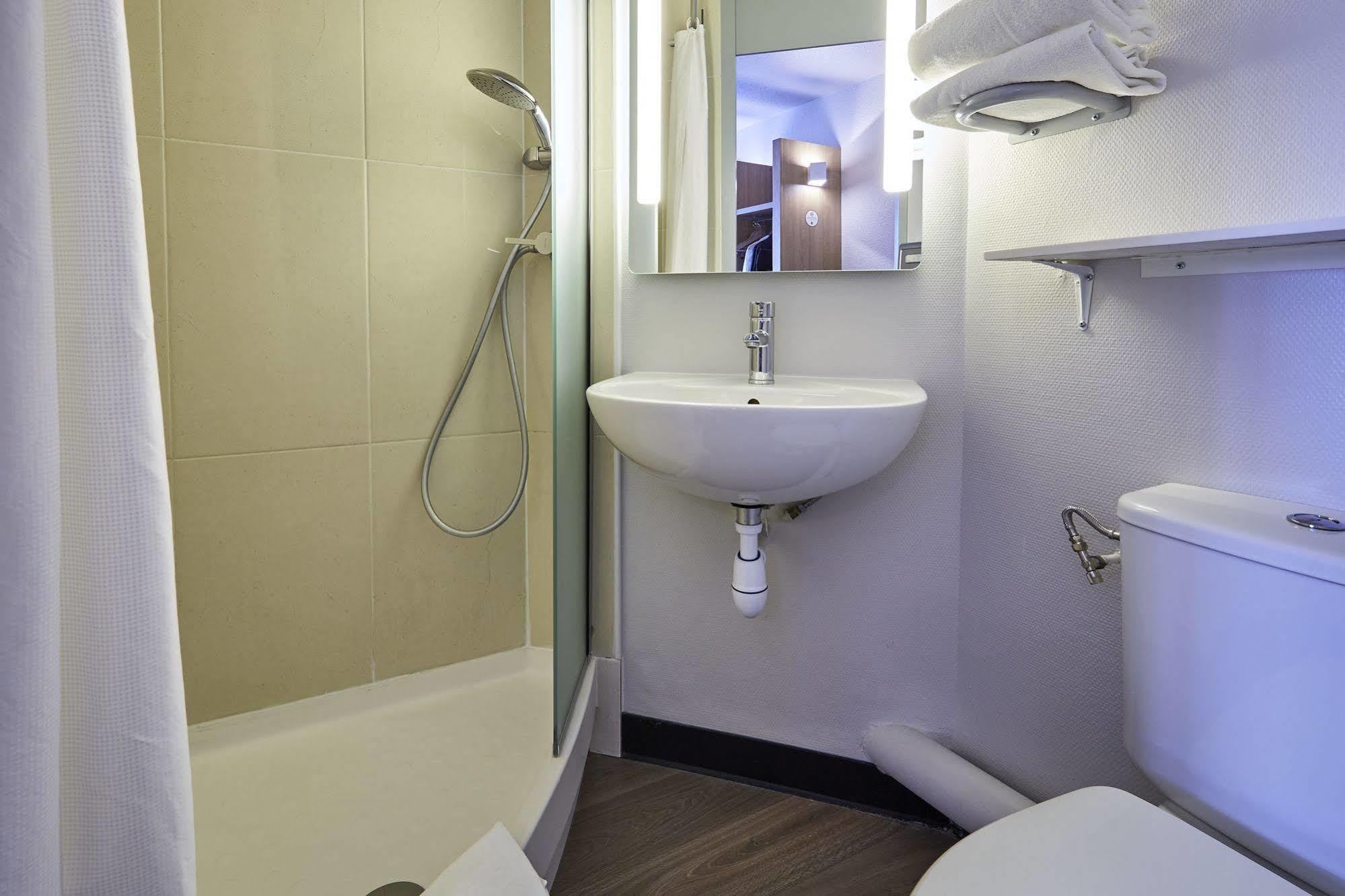 B&B Hotel Dijon Nord Zenith Exterior photo